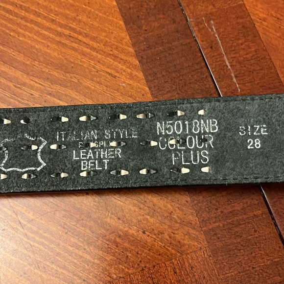 Black Italian Leather Studded Belt Silver Size 28 - Picture 5 of 5